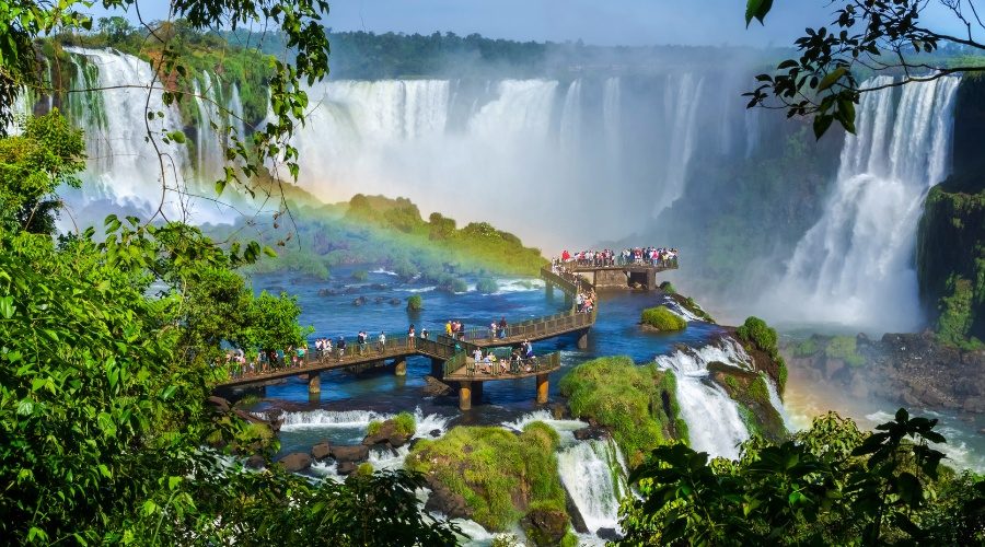 Após recorde de visitantes em 2025, Parque Nacional do Iguaçu, Patrimônio Natural e uma das Sete Maravilhas do Mundo, é tema de reportagem da TV Globo  
