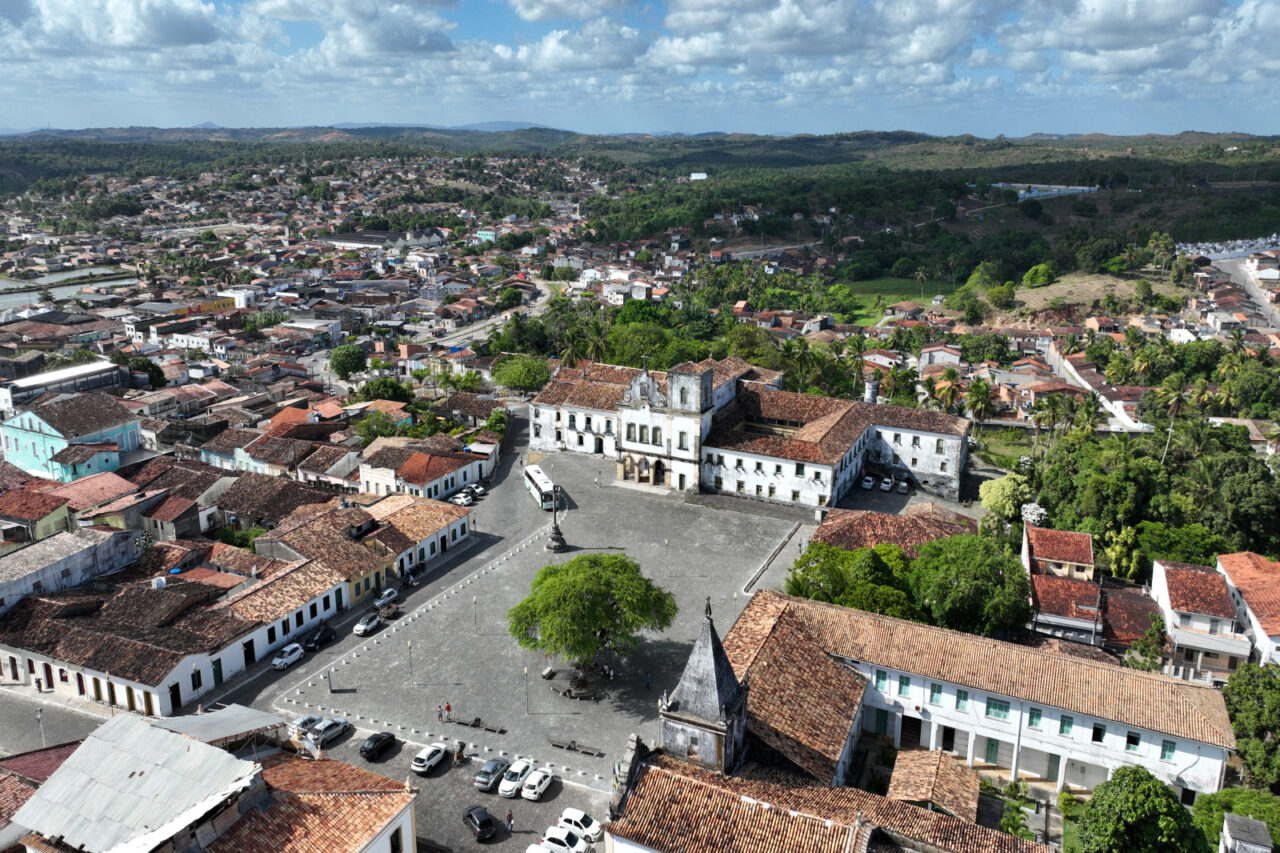 Evento discute ações para atrair investimentos ao turismo
