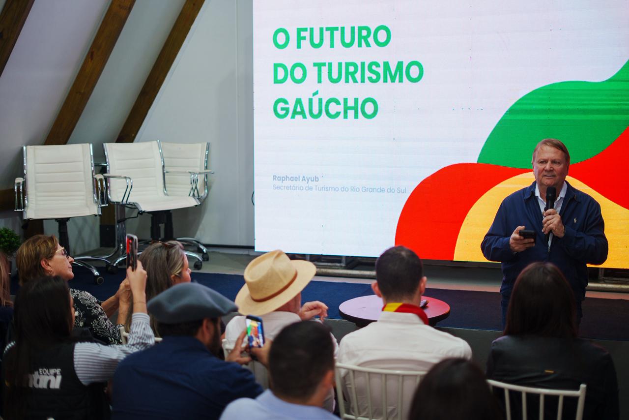 Turismo rural como vetor de desenvolvimento é defendido por Mário Nascimento em encontro na Expointer